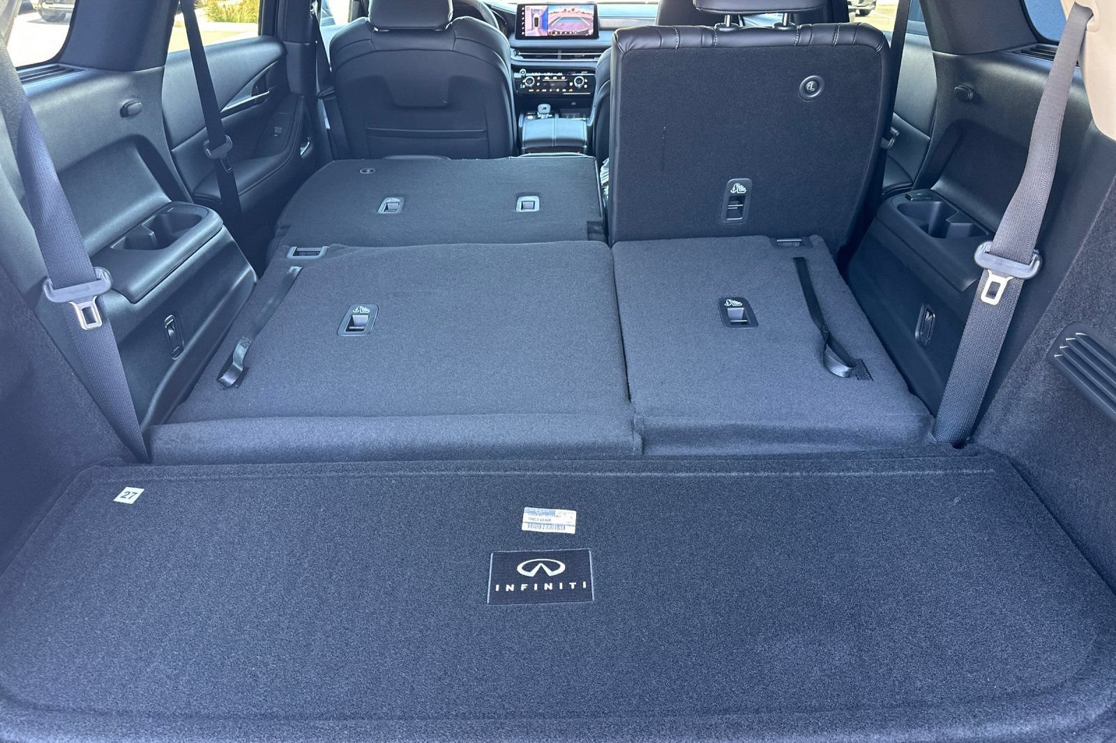 New 2027 INFINITI QX60 Luxe w/ Cargo Package AWD/4WD image 17