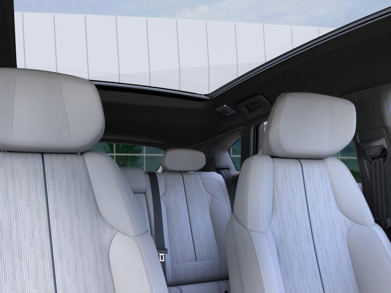 New 2026 Cadillac Optiq Luxury 2 image 24