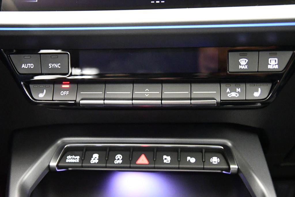 Certified 2025 Audi A3 2.0T Premium image 27
