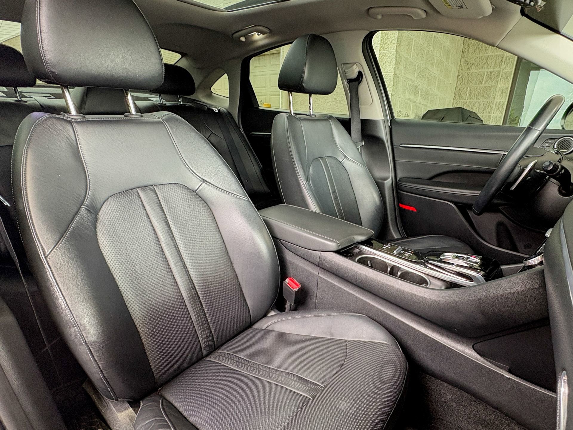 Used 2021 Hyundai Sonata Limited image 24