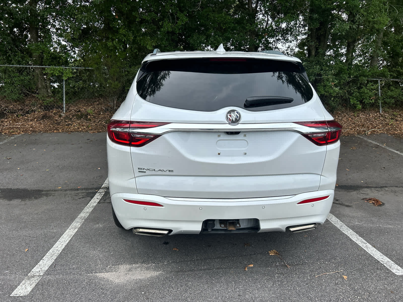 Used 2021 Buick Enclave Avenir w/ Avenir Technology Package AWD/4WD image 3