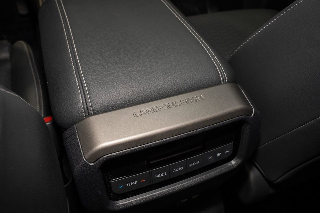 Used 2024 Toyota Land Cruiser image 8