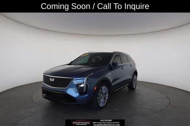 Used 2024 Cadillac XT4 Premium Luxury w/ Technology Package AWD/4WD image 2