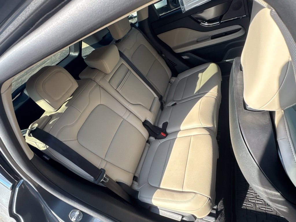 Used 2025 Lincoln Corsair AWD w/ Equipment Group 101A image 20