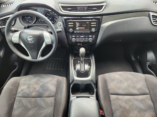 Used 2016 Nissan Rogue SV FWD image 26