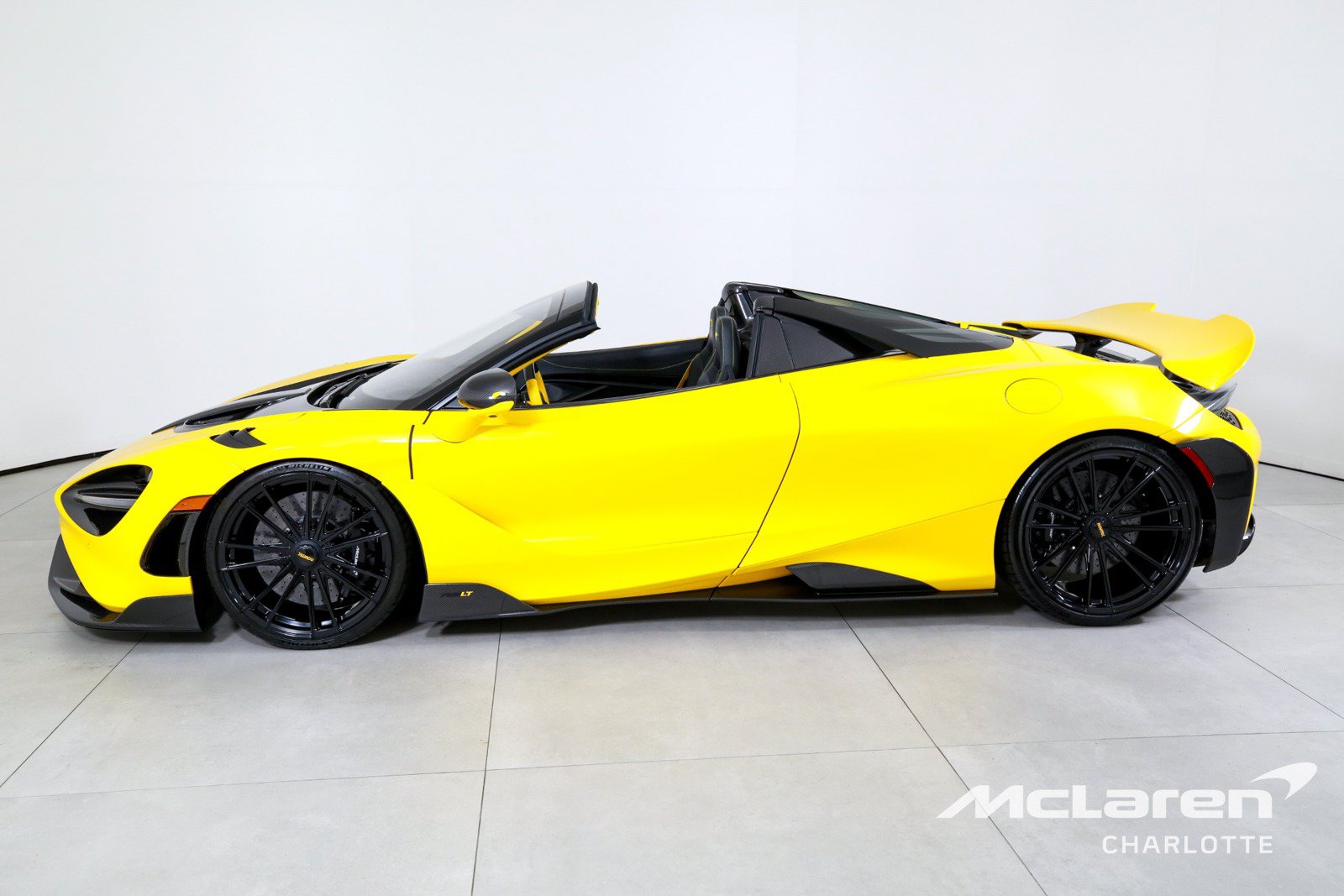 Used 2022 McLaren 765LT RWD image 7