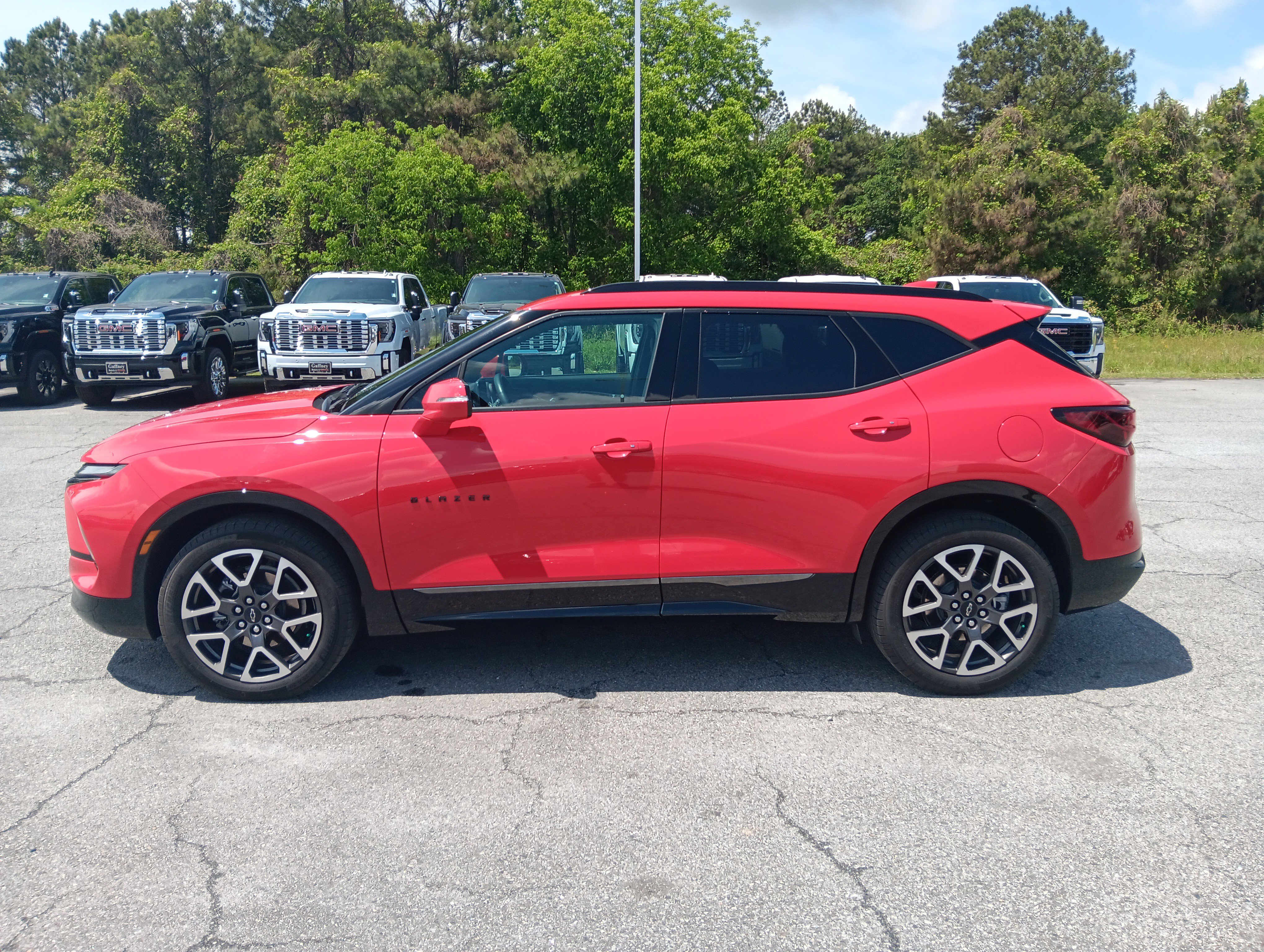 Used 2023 Chevrolet Blazer RS AWD/4WD image 3