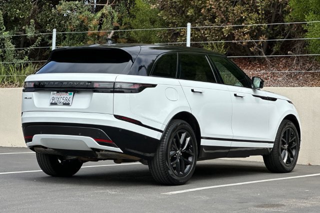Certified 2026 Land Rover Range Rover Velar Dynamic SE AWD/4WD image 5