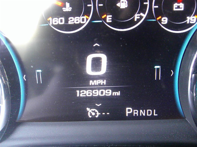 Used 2017 Chevrolet Suburban LT w/ Luxury Package image 12