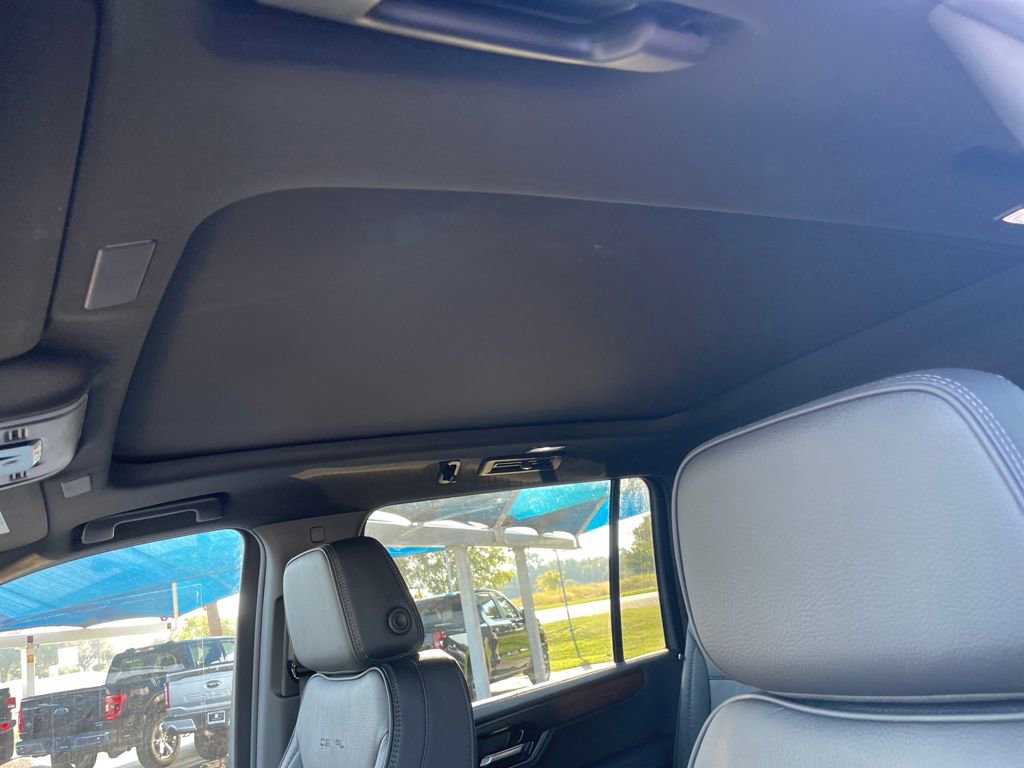 New 2026 GMC Yukon XL Denali image 21