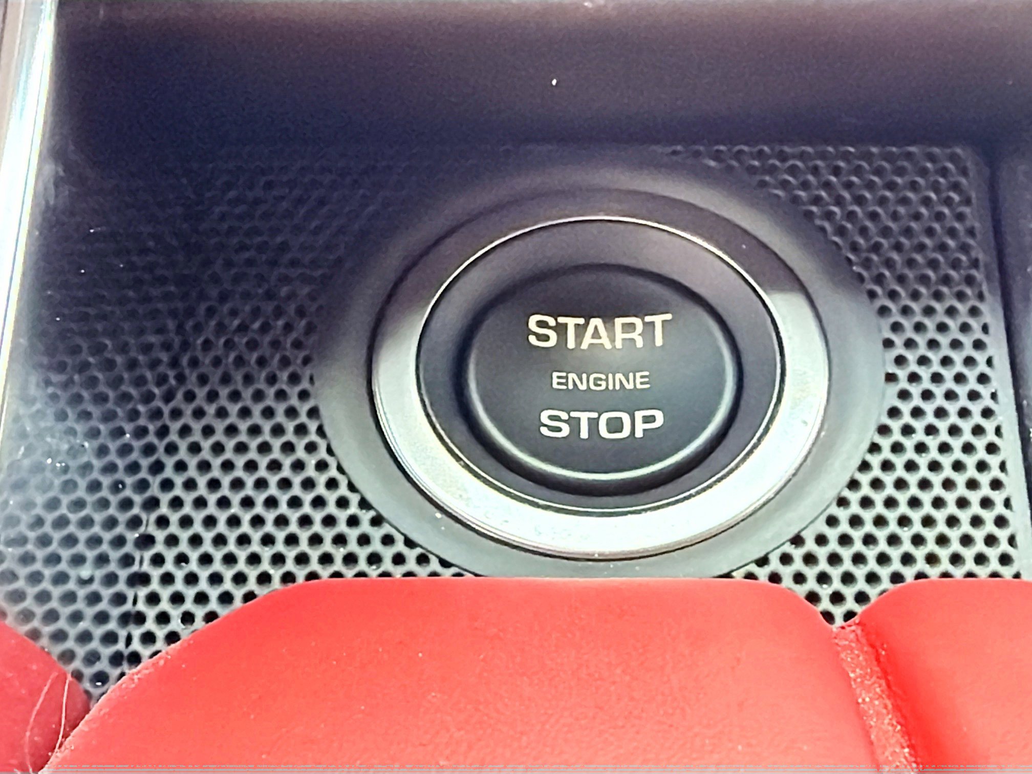 Used 2022 Land Rover Range Rover Sport HST image 36