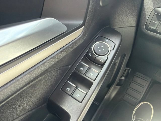 Used 2021 Ford Escape SEL w/ Technology Package AWD/4WD image 17