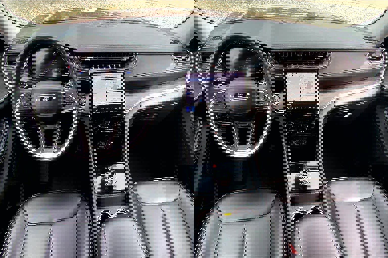 Used 2024 Jeep Grand Cherokee Limited image 16