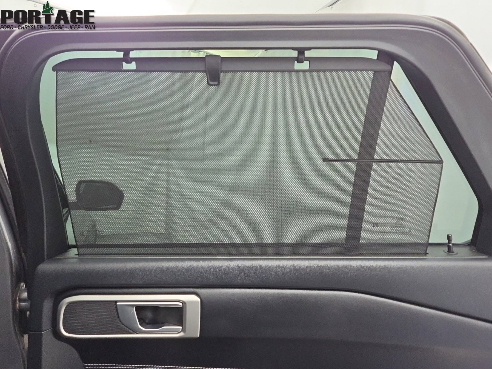 Used 2023 Ford Explorer ST AWD/4WD image 40
