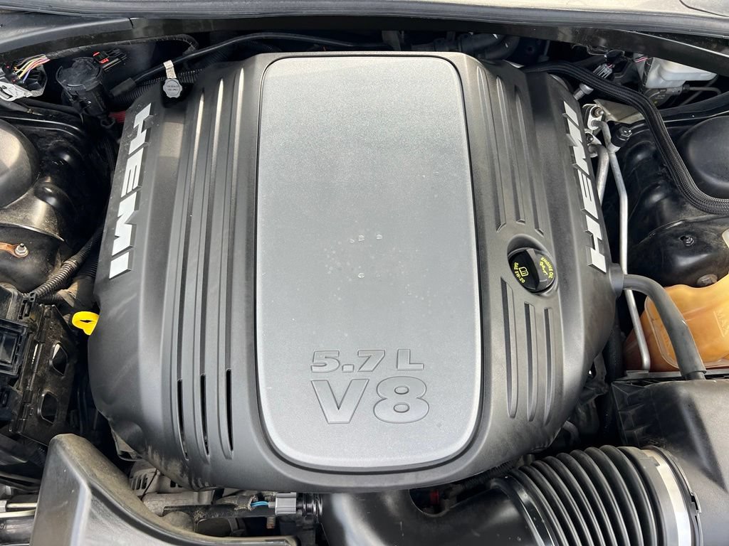 Used 2009 Dodge Challenger R/T w/ Sound Group RWD image 36