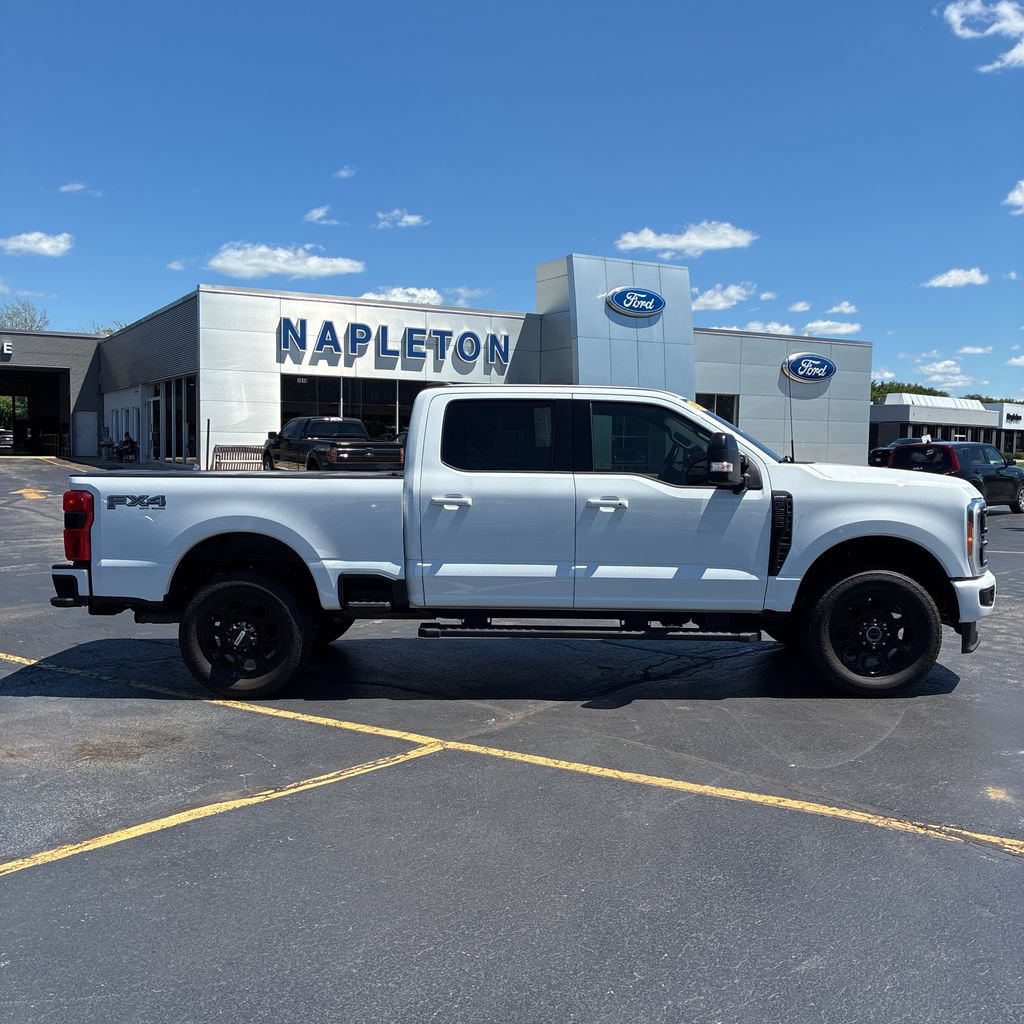 Used 2023 Ford F250 Lariat w/ Black Appearance Package AWD/4WD image 12