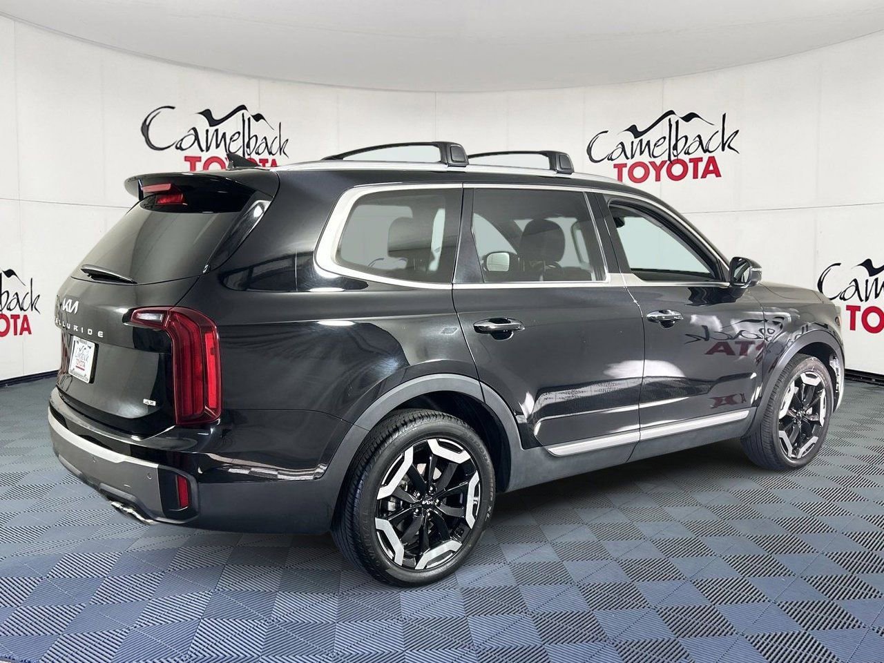 Used 2025 Kia Telluride S AWD/4WD image 8