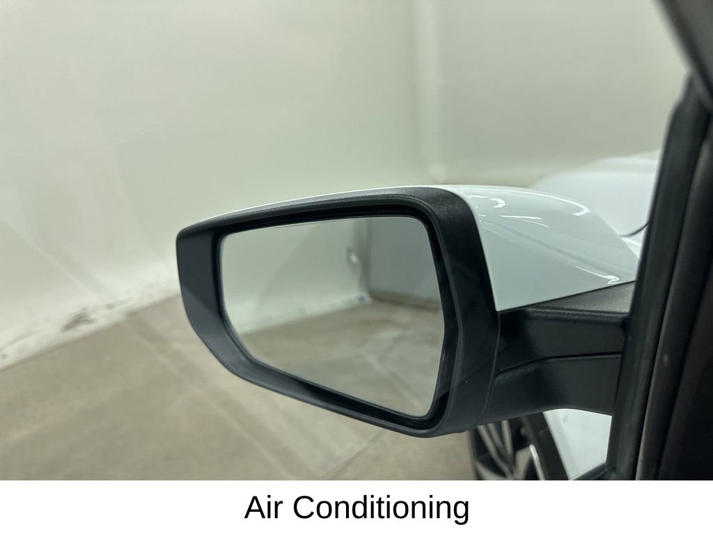 Used 2022 Chevrolet Malibu RS image 18