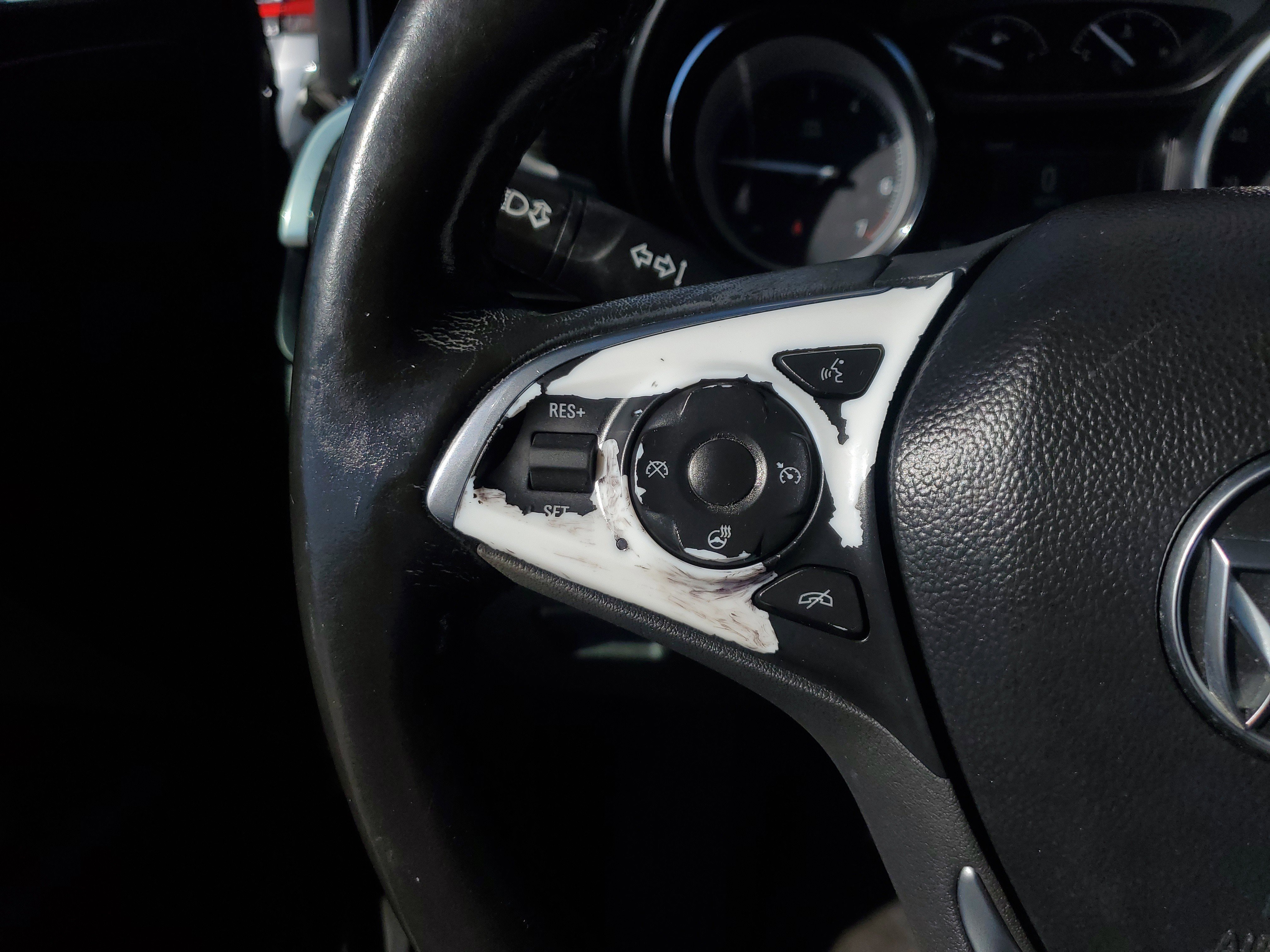 Used 2020 Buick Envision Essence image 26