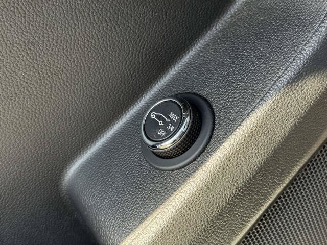 Used 2023 Chevrolet Traverse LT FWD image 20