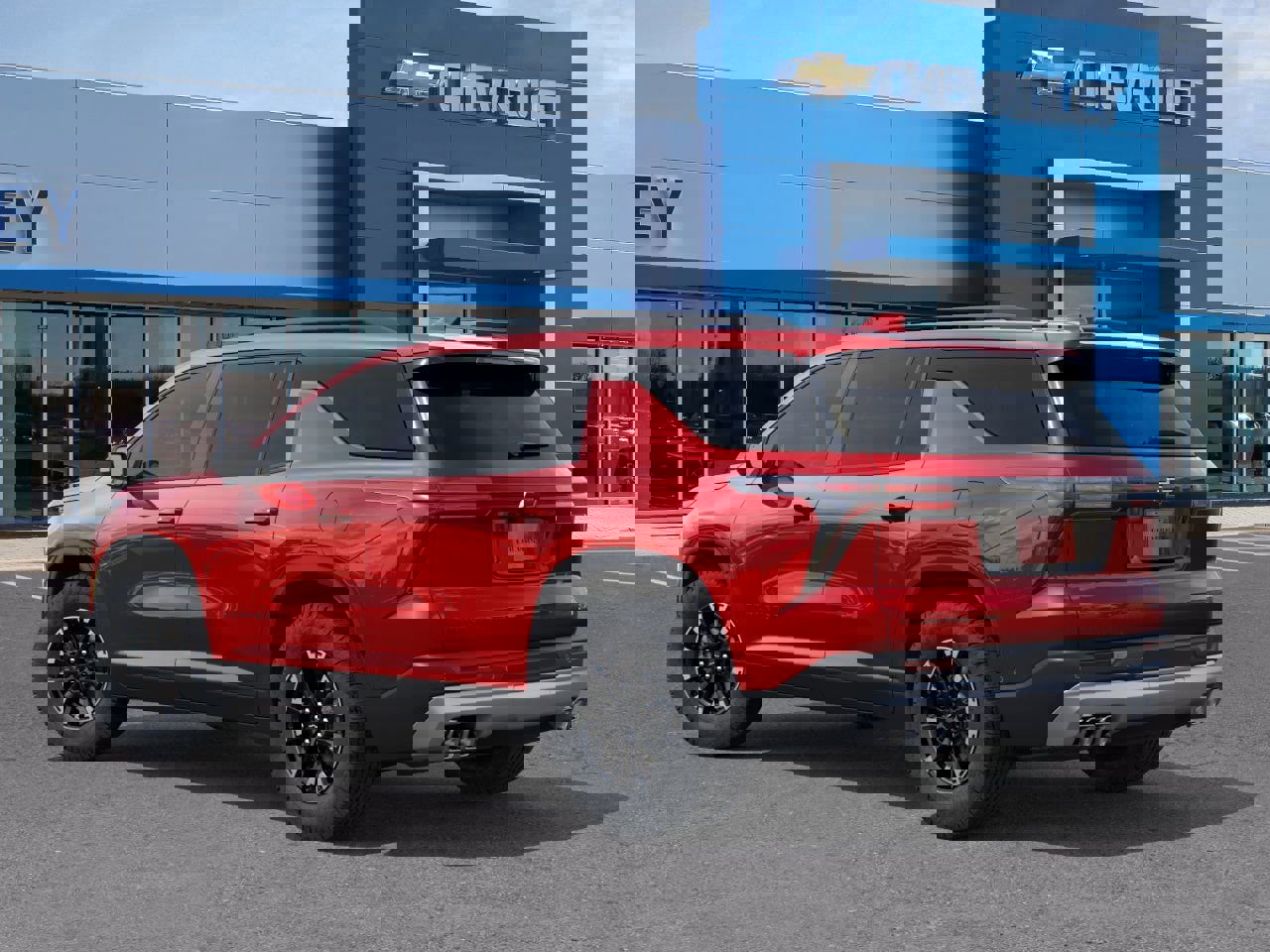 New 2026 Chevrolet Traverse Z71 w/ LPO, Floor Liner Package AWD/4WD image 3