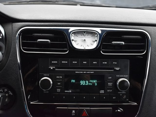 Used 2013 Chrysler 200 Touring FWD image 14