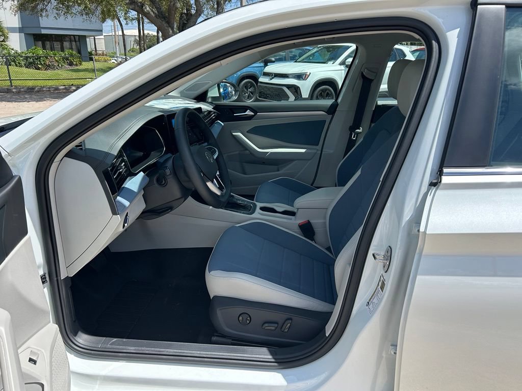New 2026 Volkswagen Jetta SE FWD image 15