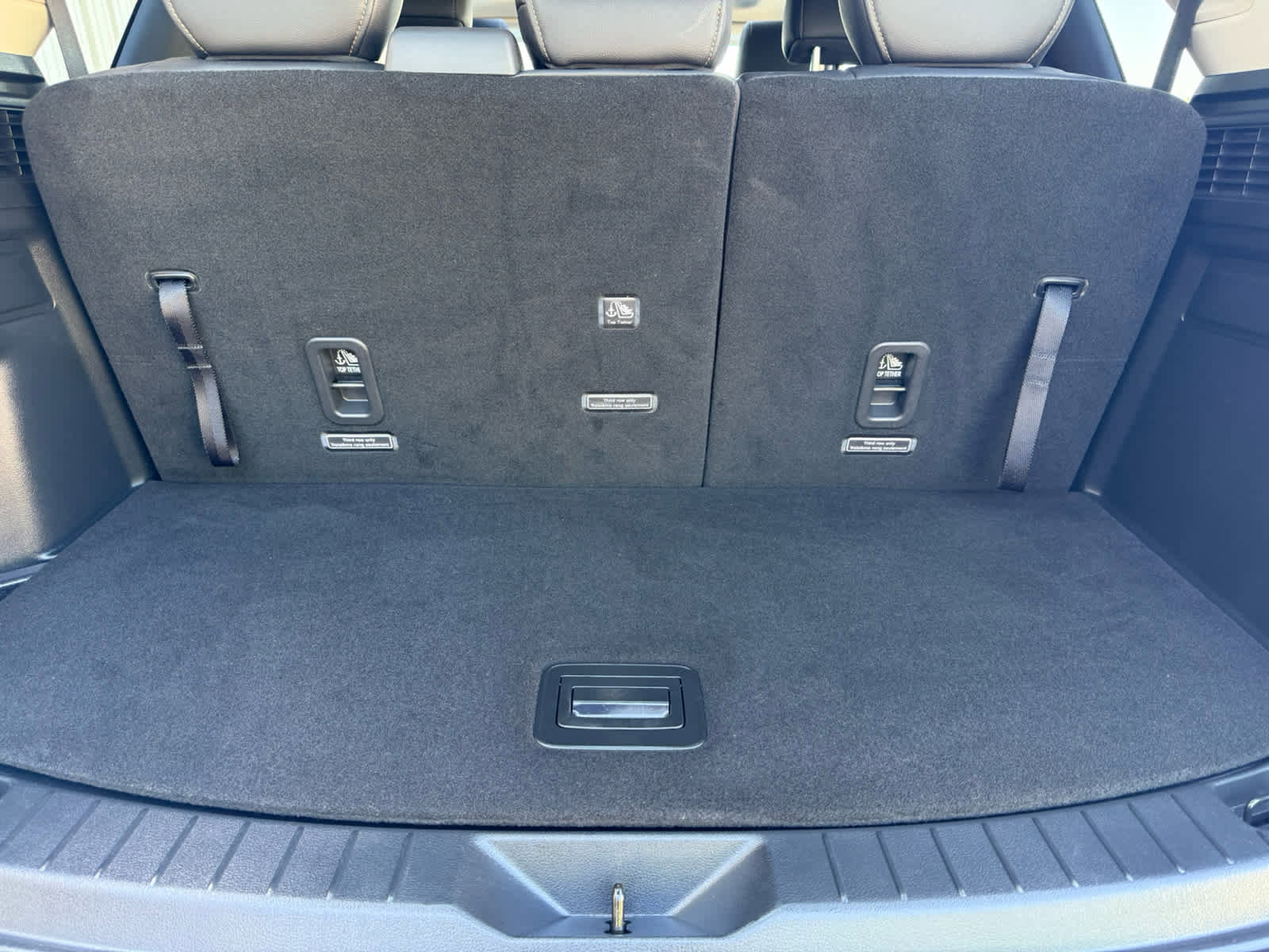 Used 2024 MAZDA CX-90 Plug-In Hybrid w/ Preferred AWD/4WD image 7