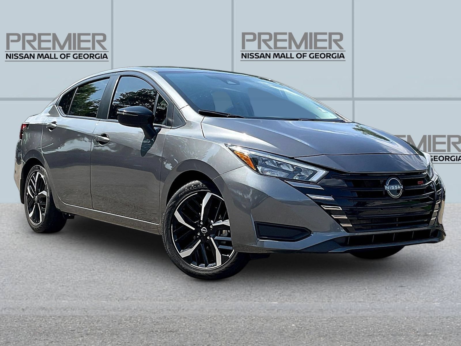 Certified 2025 Nissan Versa SR w/ Trunk Package FWD image 3