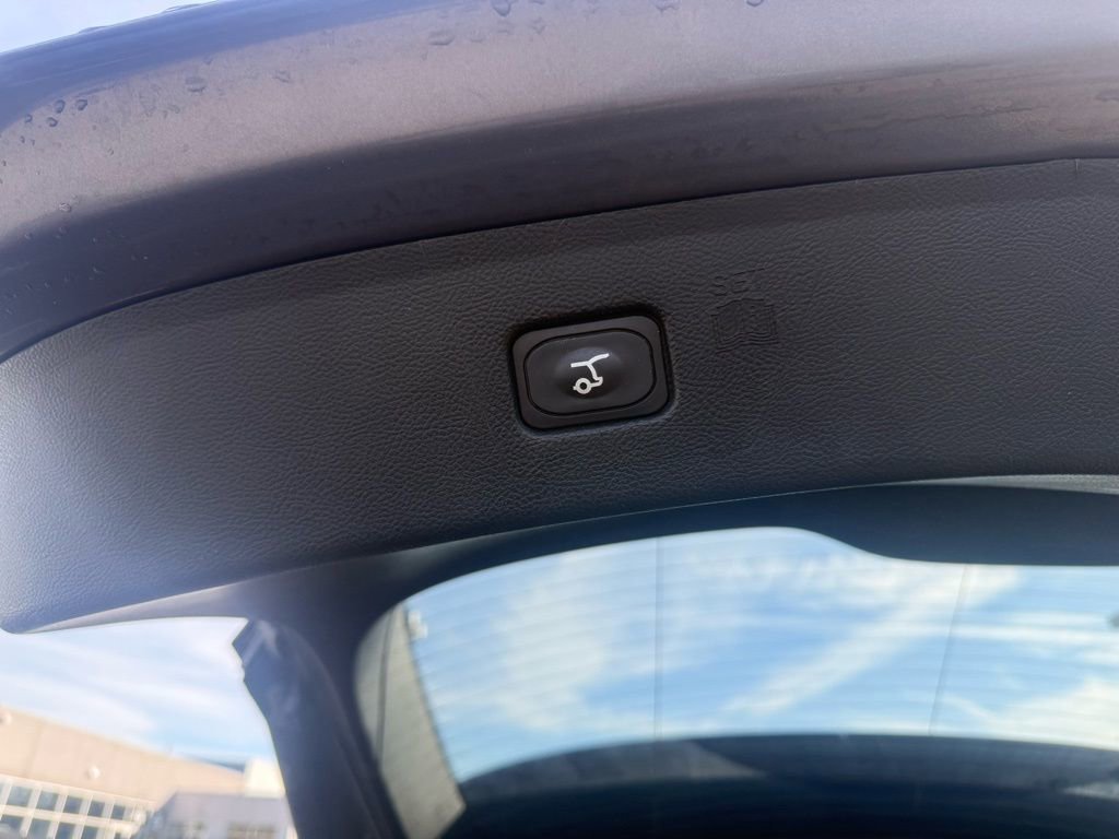 Used 2022 Ford Edge ST w/ Equipment Group 401A image 23