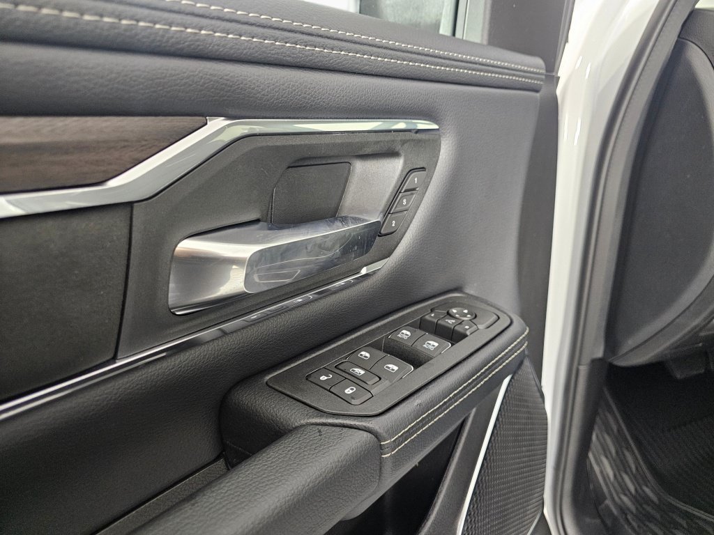 New 2026 RAM 1500 Laramie w/ Laramie Preferred Package AWD/4WD image 22