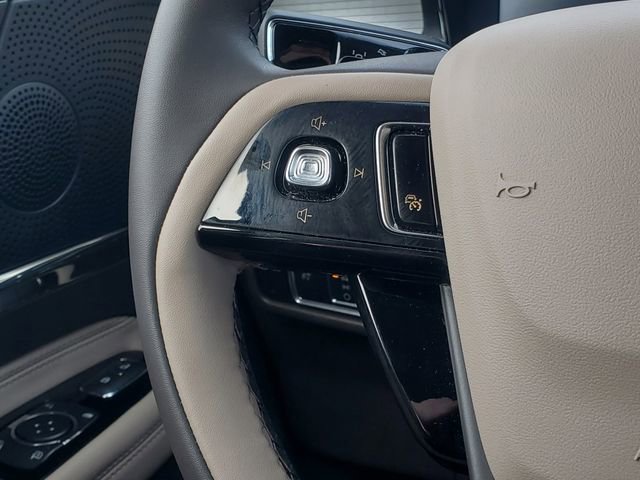 Certified 2024 Lincoln Corsair AWD w/ Equipment Group 101A image 15