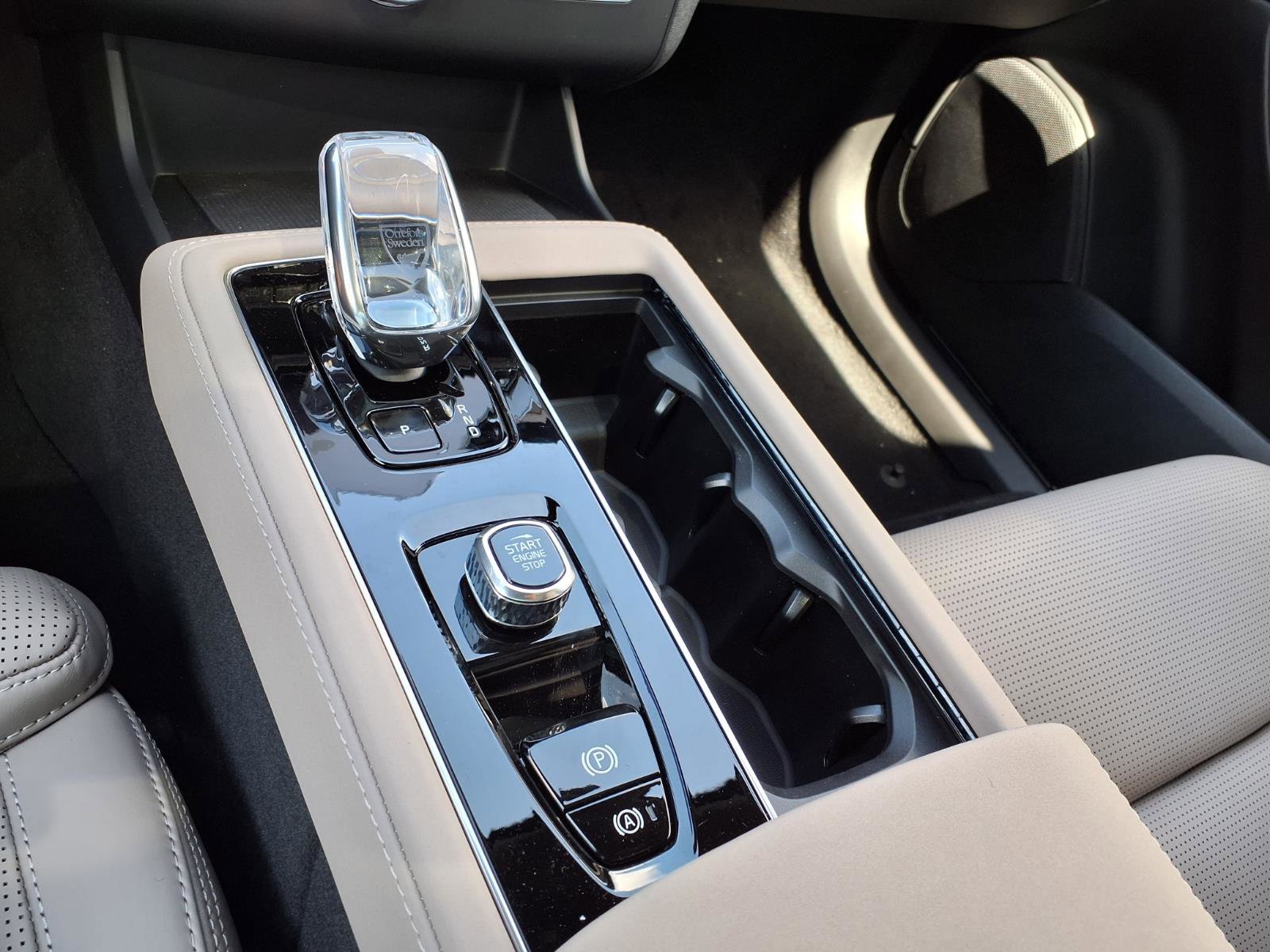 New 2026 Volvo XC90 T8 Ultra w/ Protection Package Premier image 14