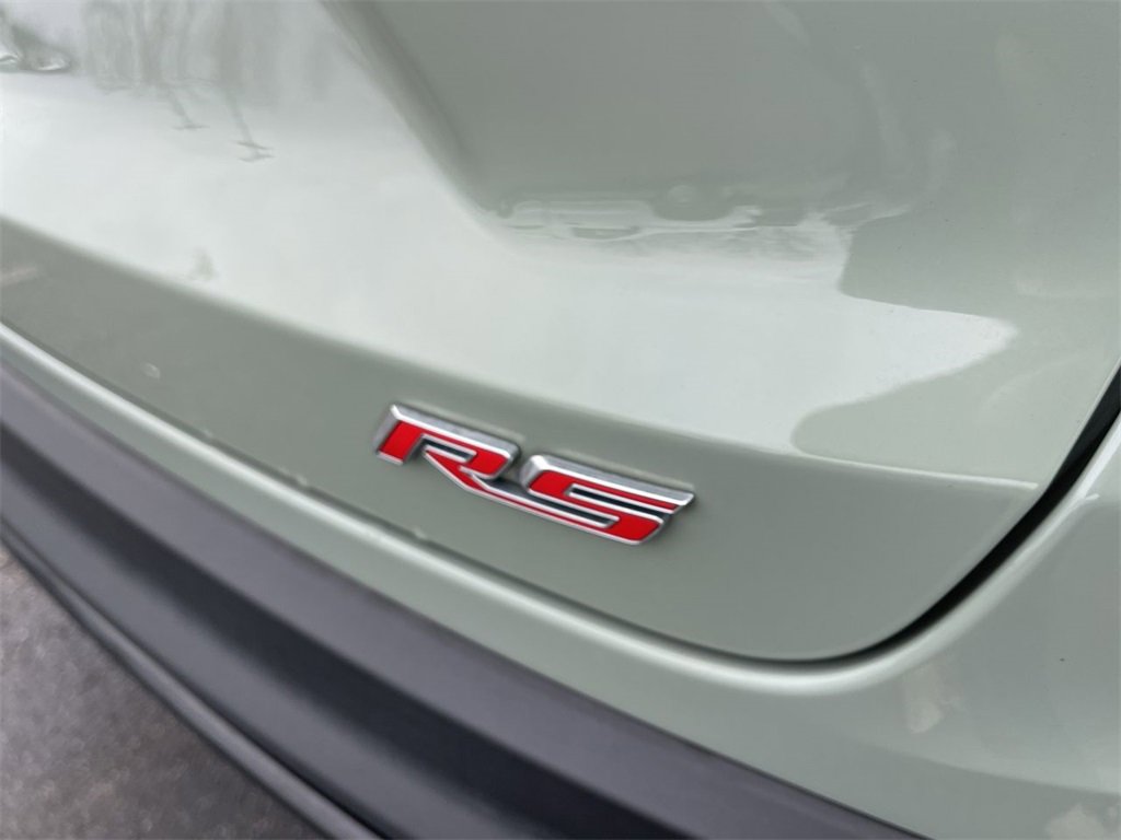 Used 2024 Chevrolet Trax RS w/ Sunroof Package image 9