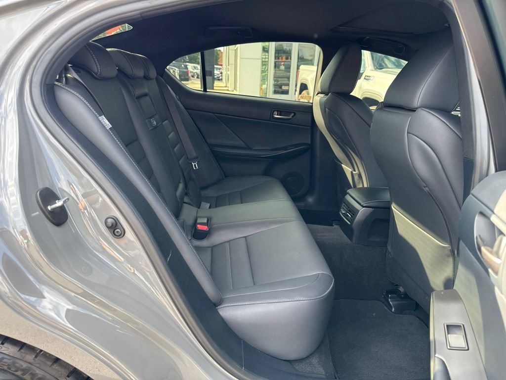Used 2025 Lexus IS 350 F Sport RWD image 21
