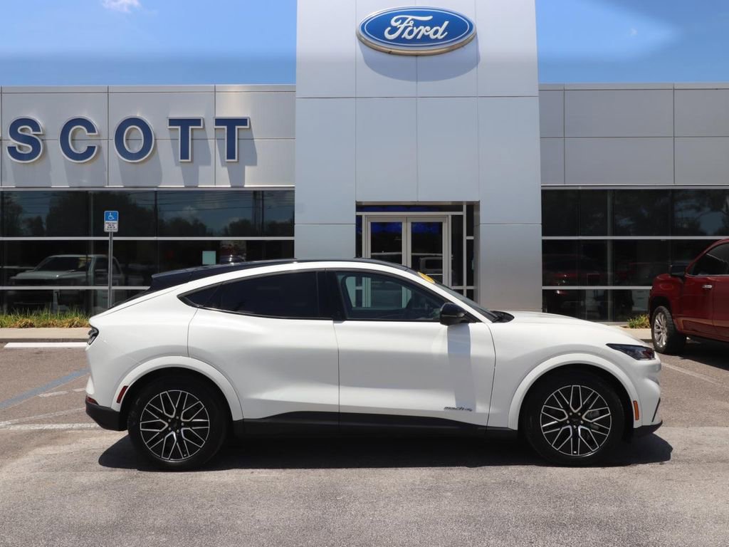 New 2025 Ford Mustang Mach-E Premium AWD/4WD image 17