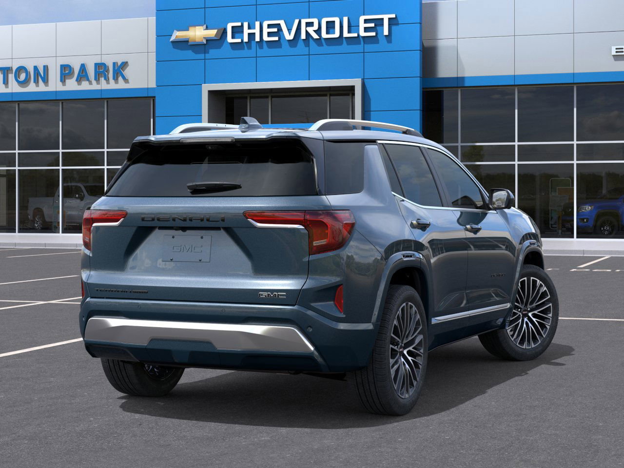 New 2026 GMC Terrain Denali w/ LPO, Black Badging Package image 4