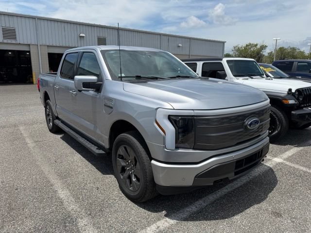 Used 2023 Ford F150 Lightning Lariat w/ Tow Technology Package AWD/4WD image 2