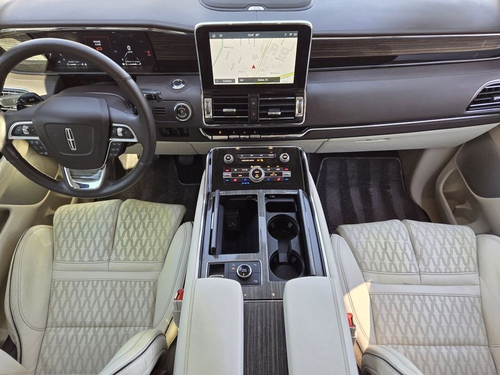 Used 2020 Lincoln Navigator Black Label w/ Cargo Convenience Package image 31