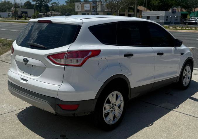 Used 2014 Ford Escape S FWD image 4