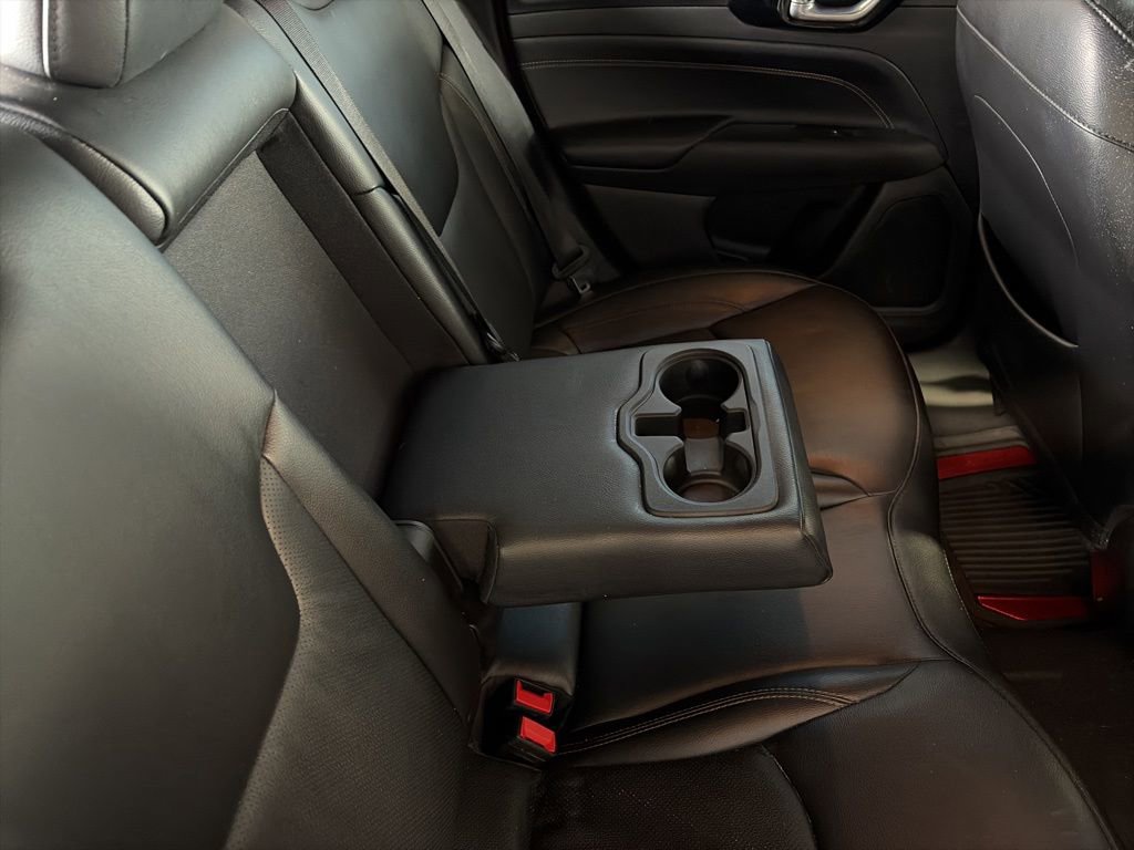 Used 2022 Jeep Compass Limited image 22