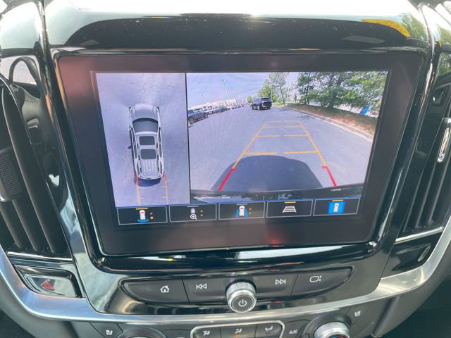 Used 2022 Chevrolet Traverse Premier FWD image 23