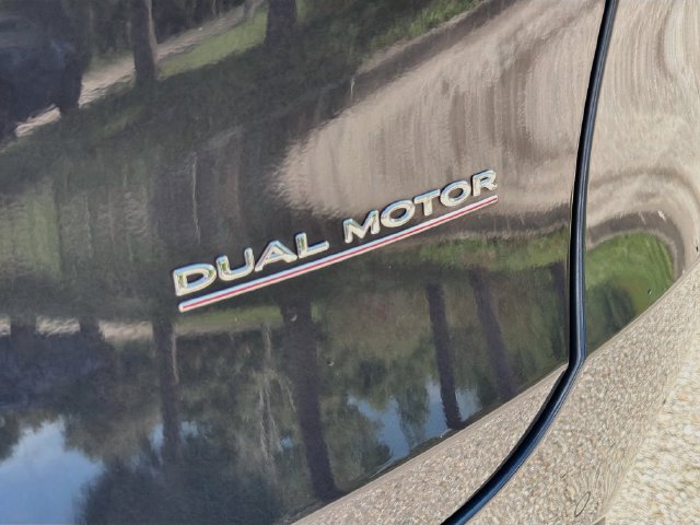 Used 2022 Tesla Model Y Performance AWD/4WD image 11