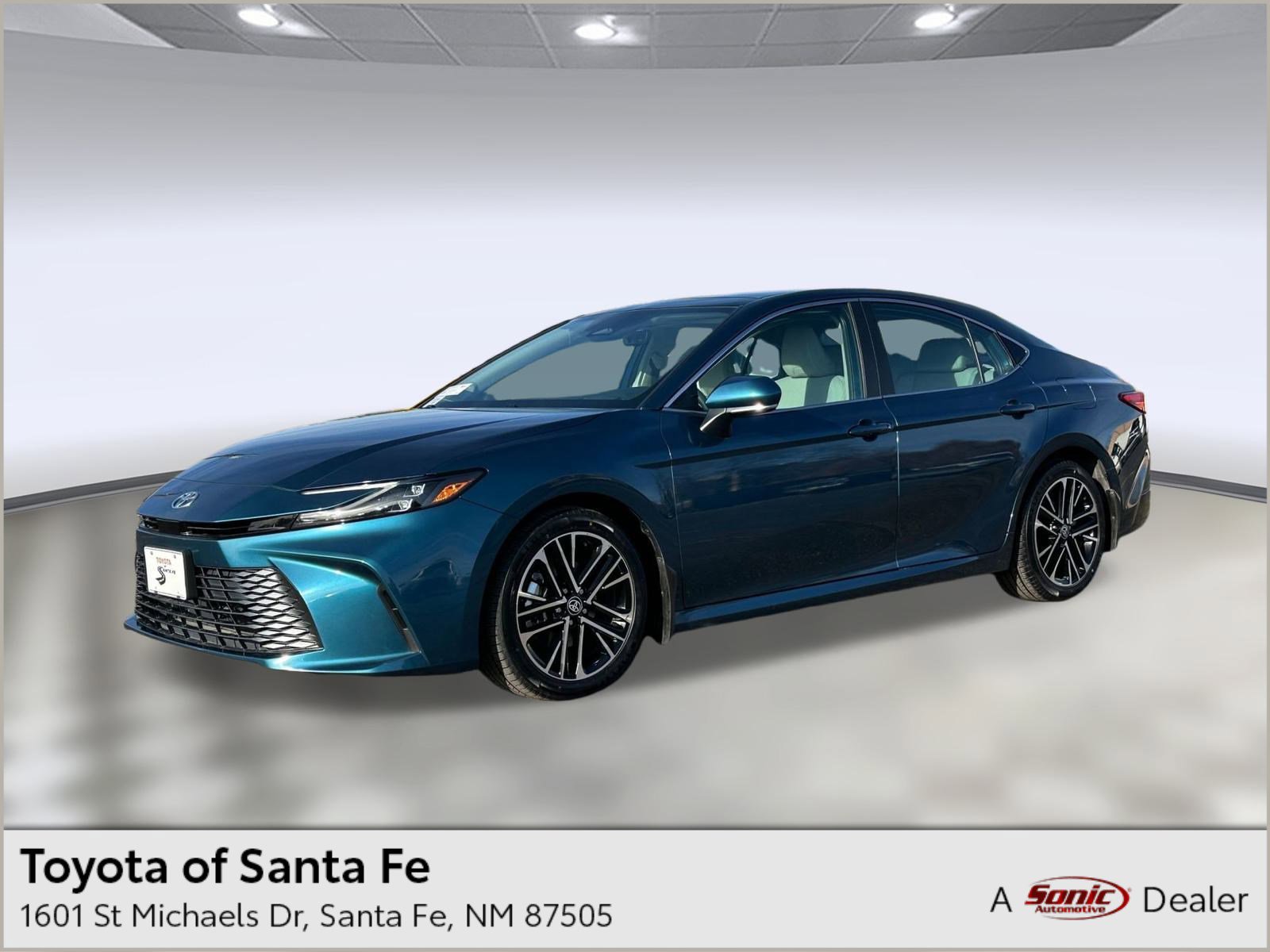 Used 2025 Toyota Camry XLE w/ Premium Package image 1