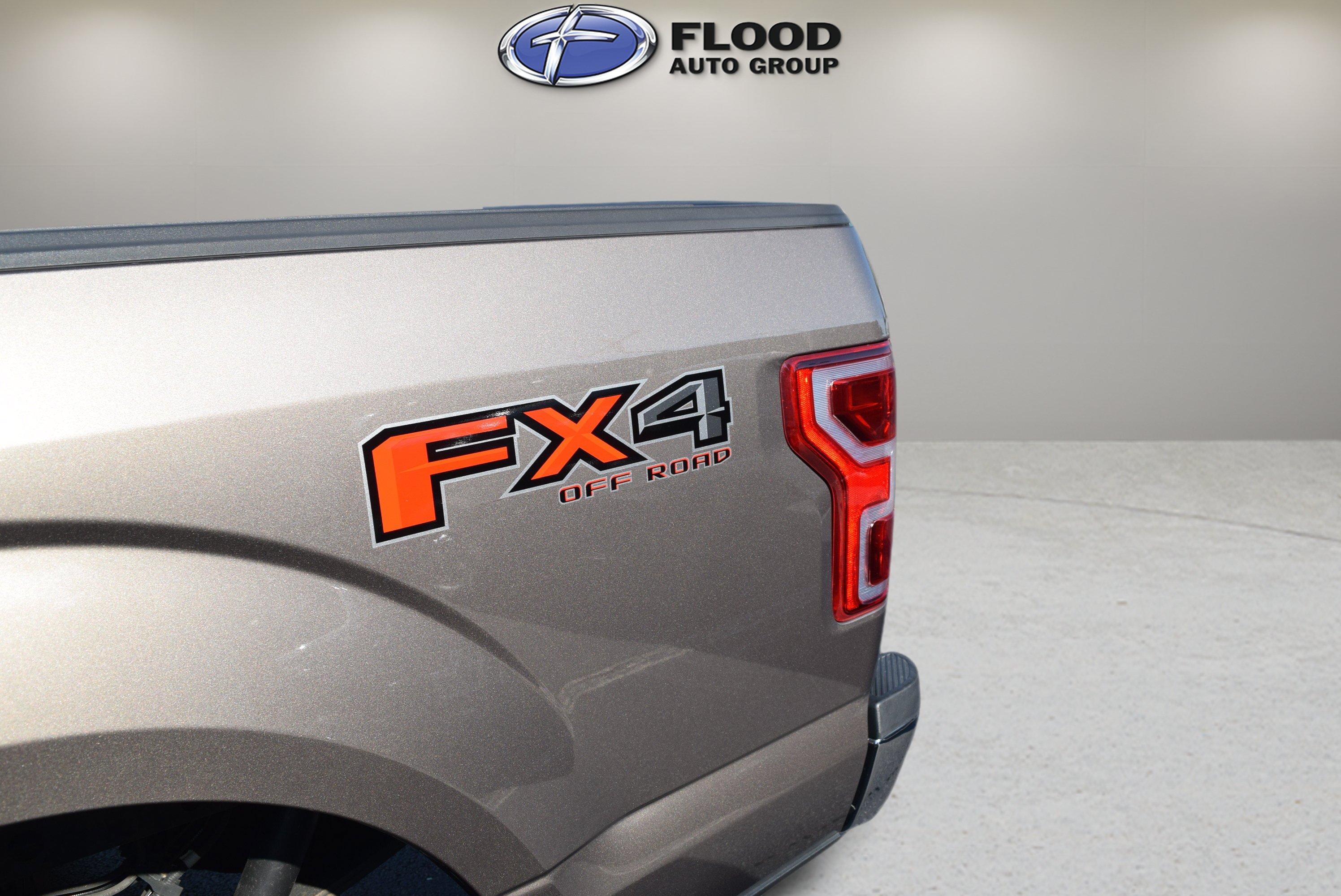 Used 2018 Ford F150 XLT w/ Equipment Group 302A Luxury AWD/4WD image 8