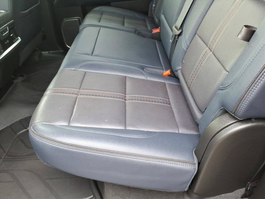 Used 2022 Chevrolet Silverado 1500 High Country w/ High Country Premium Package AWD/4WD image 21