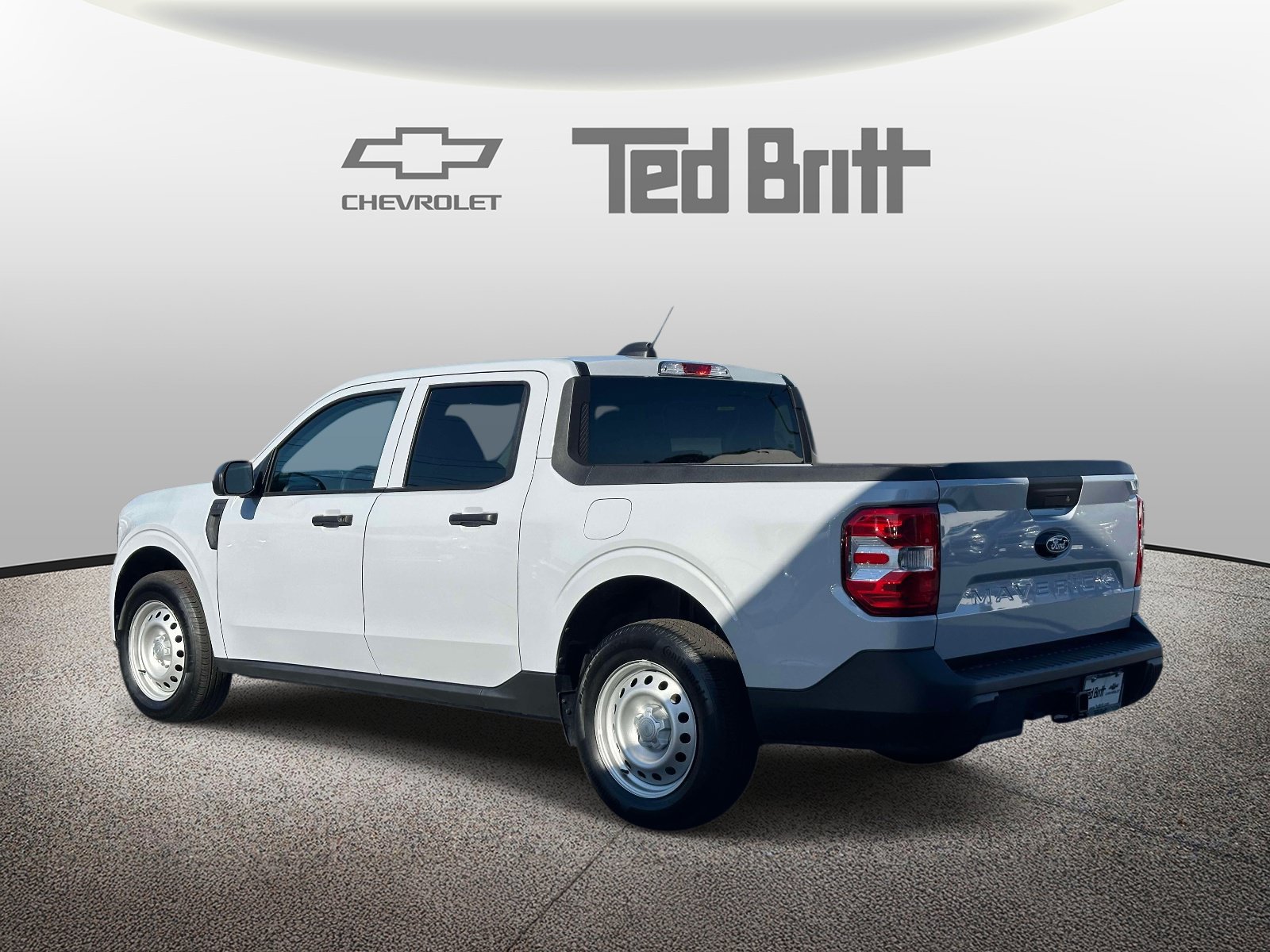 Used 2025 Ford Maverick XL w/ Equipment Group 102A AWD/4WD image 6