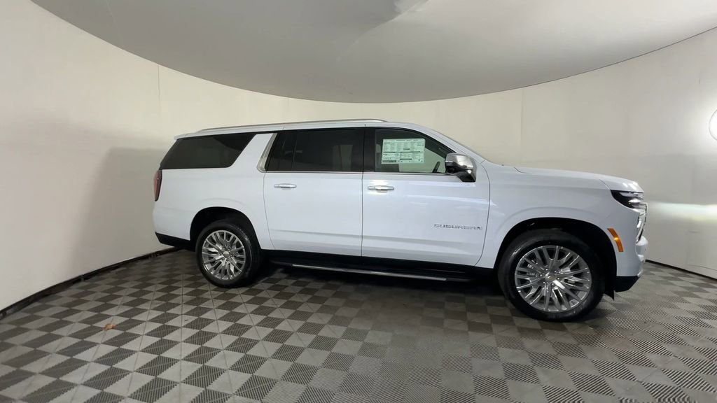 New 2026 Chevrolet Suburban Premier image 2