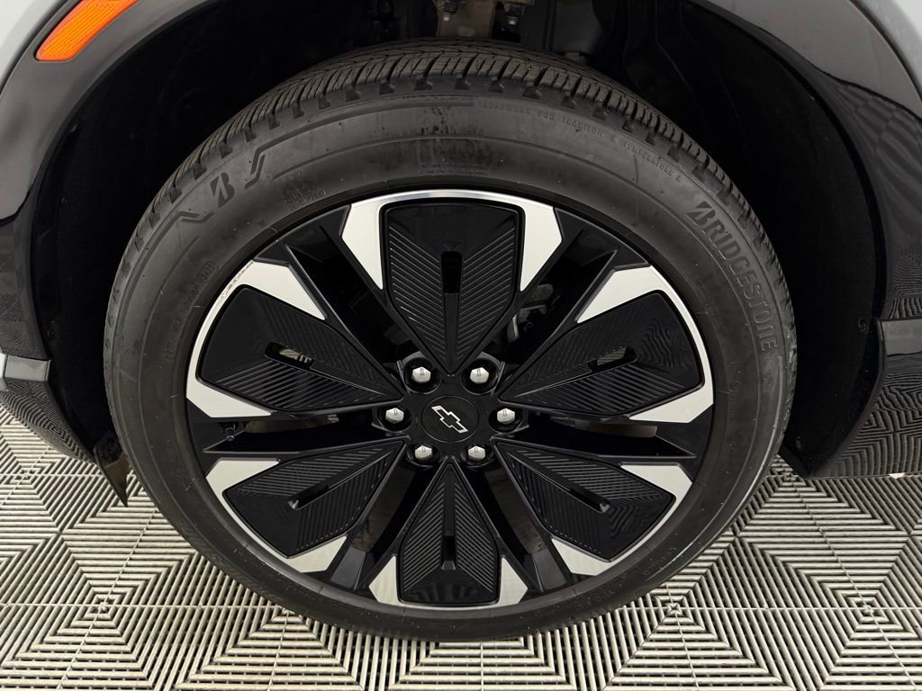 Used 2024 Chevrolet Blazer EV RS image 12