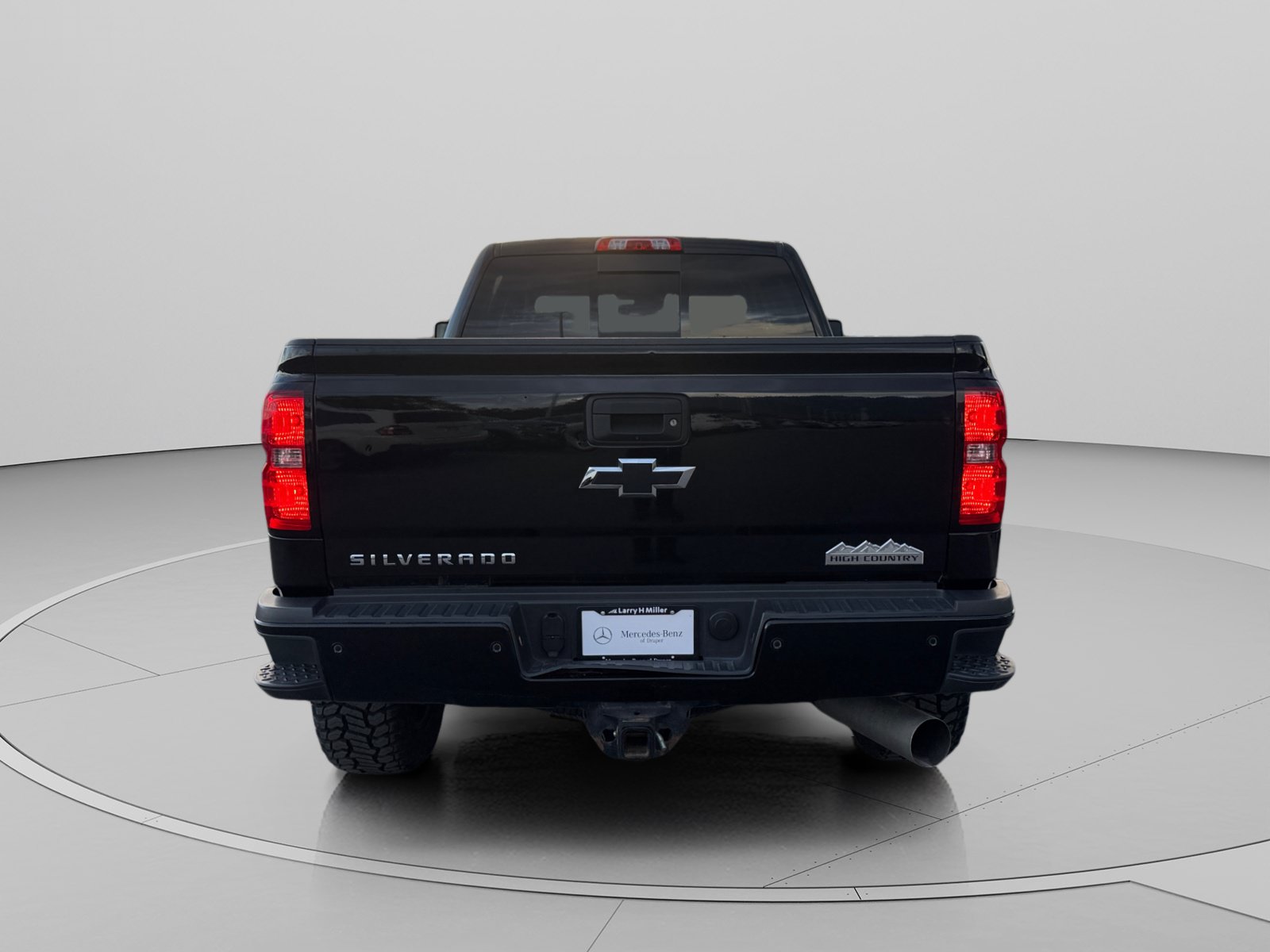 Used 2017 Chevrolet Silverado 3500 High Country w/ Duramax Plus Package AWD/4WD image 4